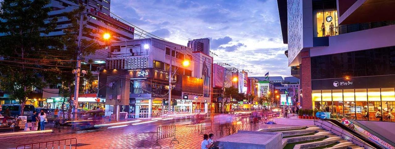 ปิดถาวร Bangkok Bagian luar foto